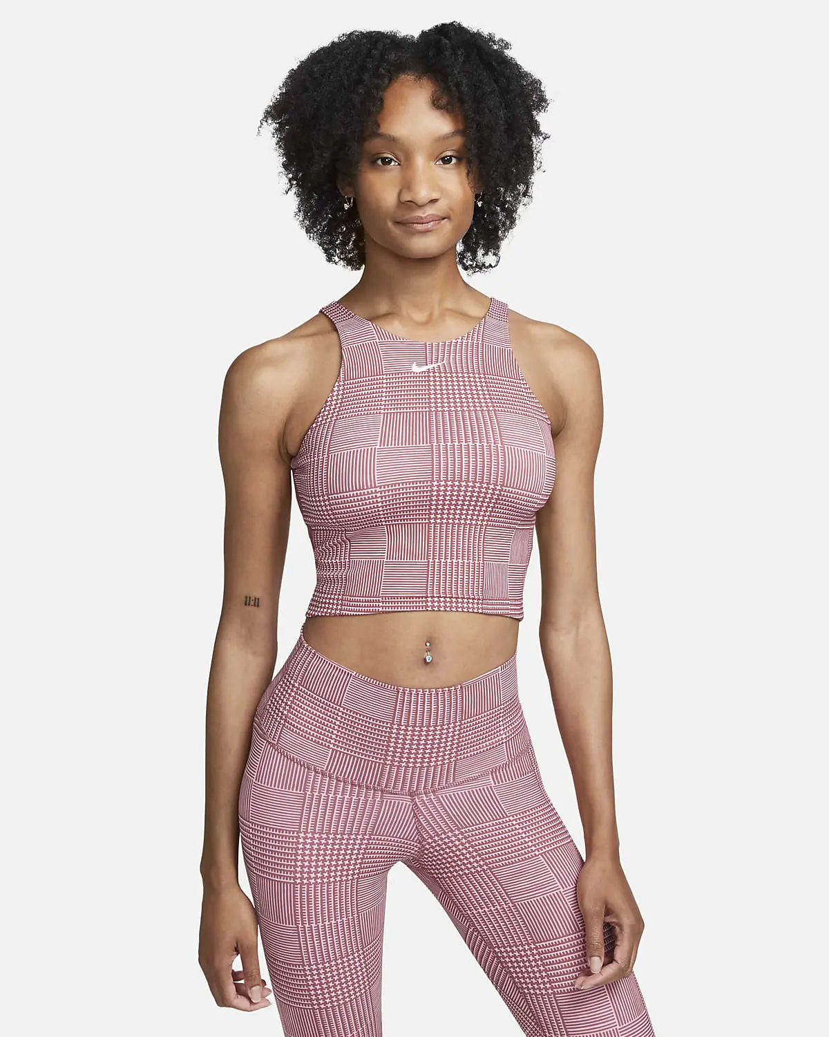 Nike Yoga Dri-FIT. 1