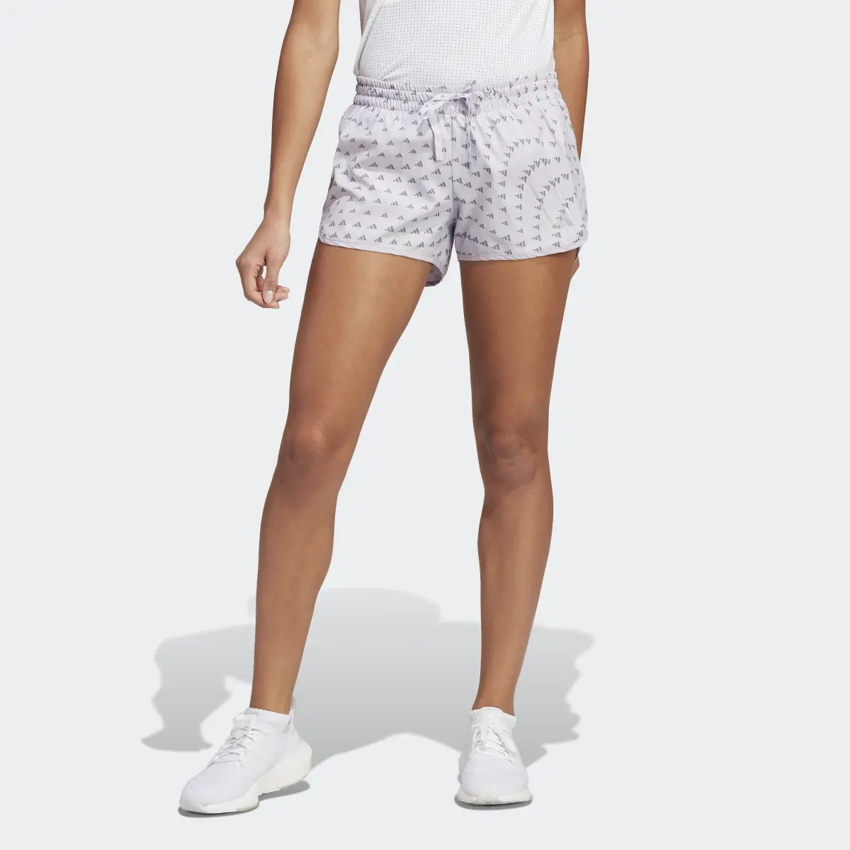 Adidas Short Run It Brand Love. 1