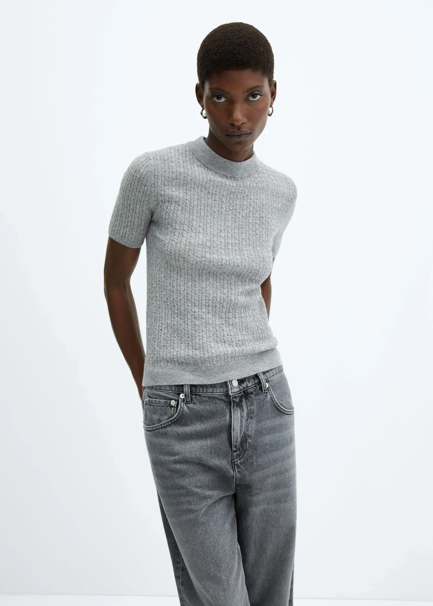 Mango Short-sleeved braided wool sweater. 1