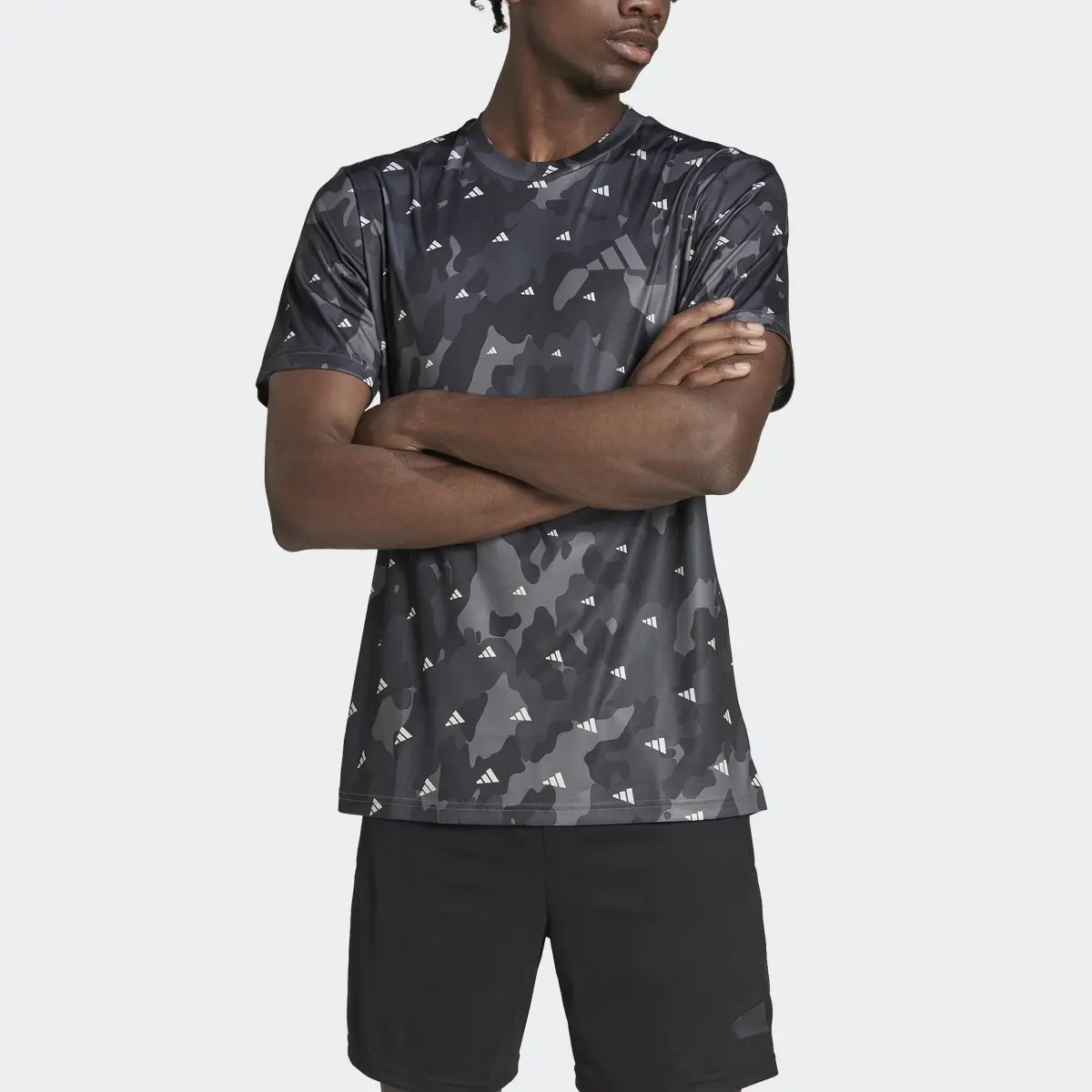 Adidas Playera de Entrenamiento Train Essentials Seasonal. 1