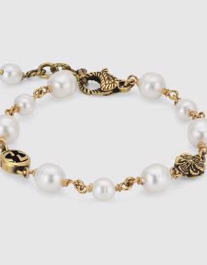 Interlocking G flower pearl bracelet