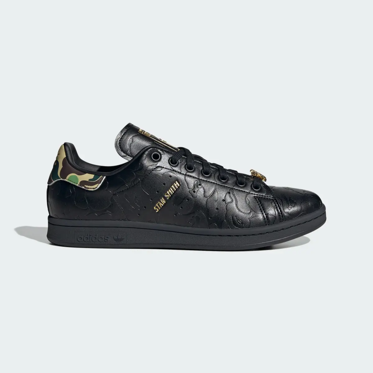 Adidas Zapatilla BAPE x adidas Stan Smith. 2