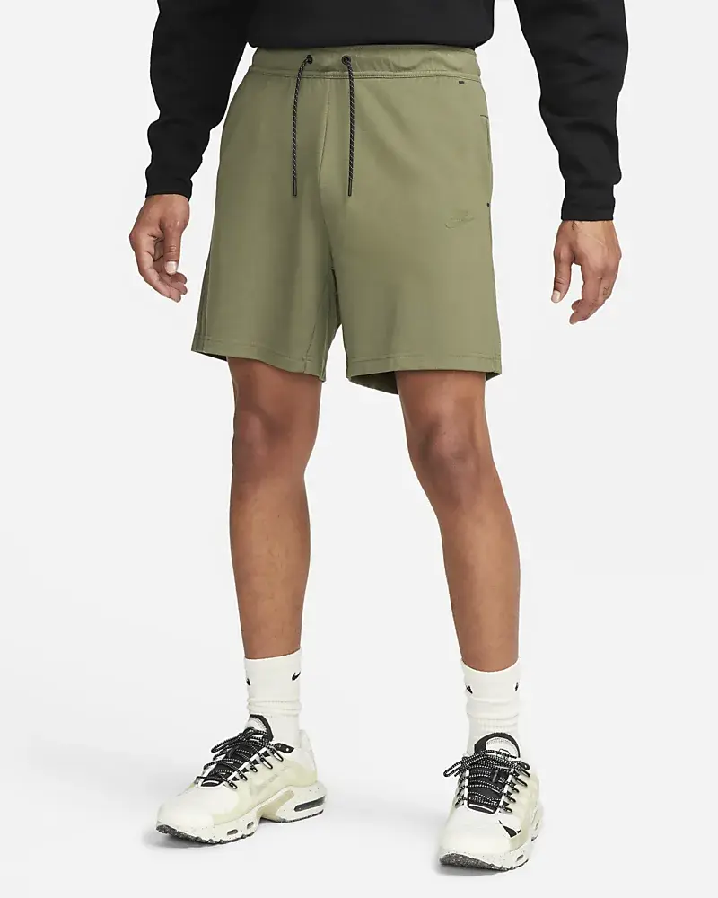 Nike Sportswear Tech Fleece Lightweight. 1 Nike Sportswear Tech Fleece Lightweight. 1