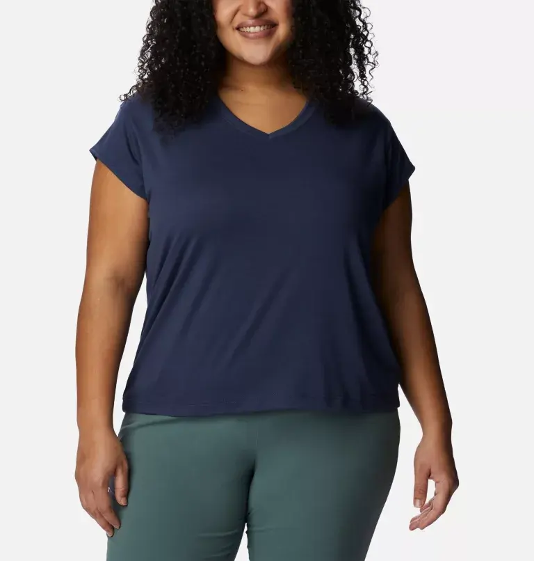 Columbia Women's Boundless Beauty™ Tee - Plus Size. 1