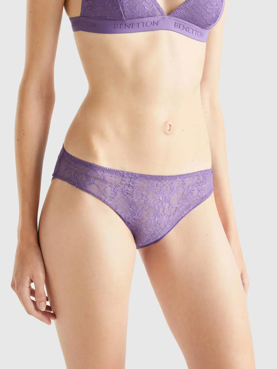 Benetton underwear in lace and microfiber. 1