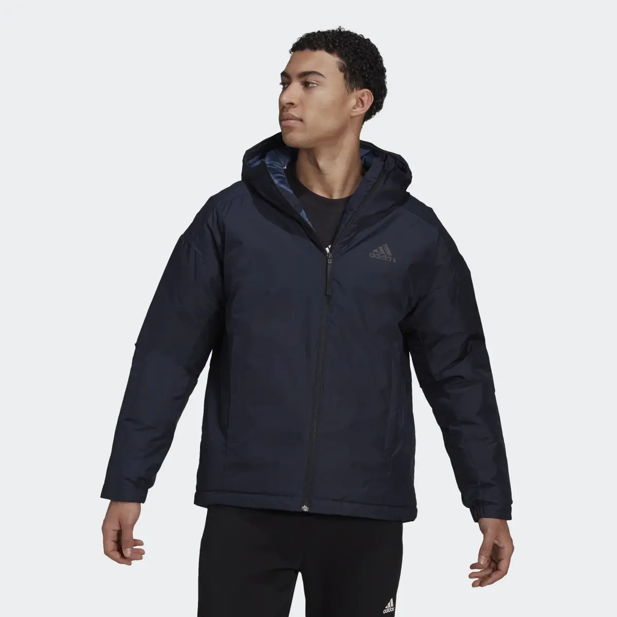 Adidas Traveer Insulated Jacket. 2