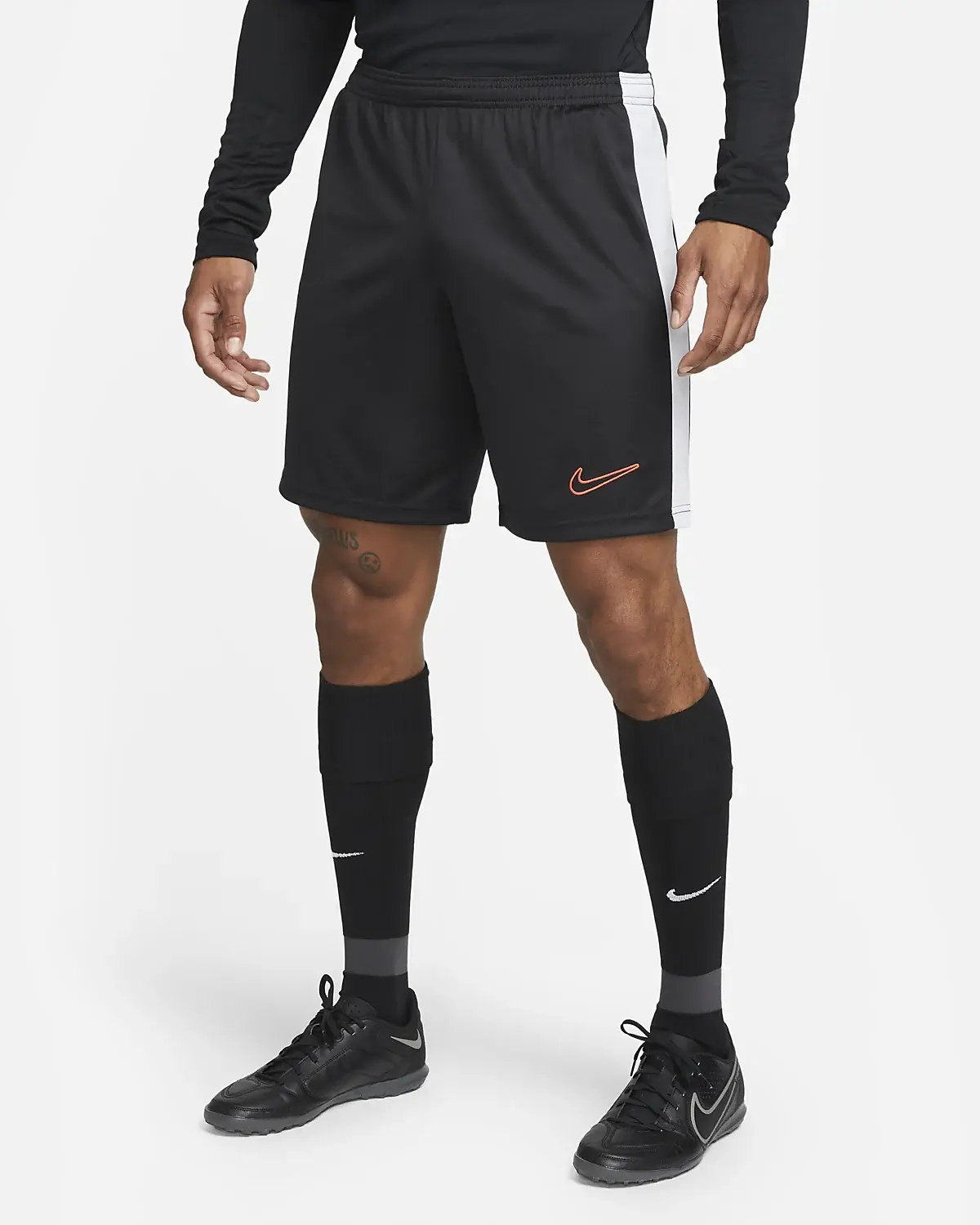 Nike Dri-FIT Academy. 1