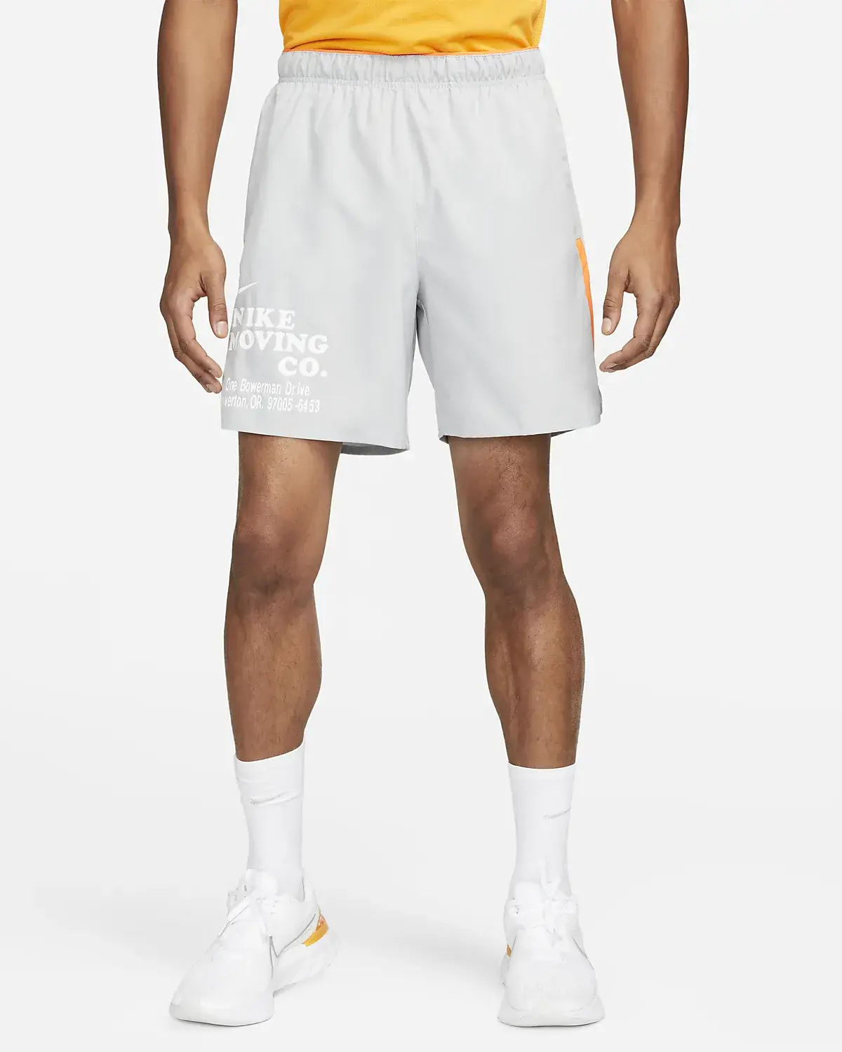 Nike Dri-FIT Challenger. 1