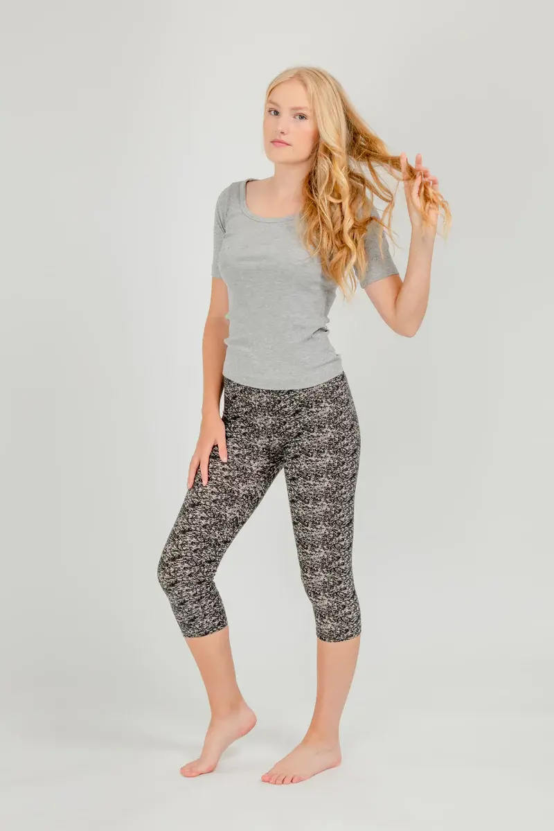 Just Cozy Dark Cosmo - Capris - XS-S. 2 Just Cozy Dark Cosmo - Capris - XS-S. 2