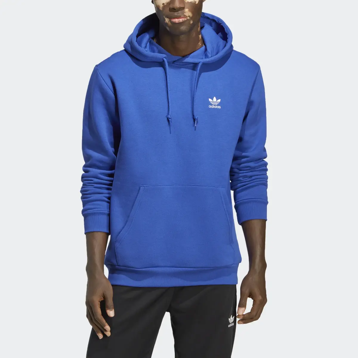 Adidas Trefoil Essentials Hoodie. 1