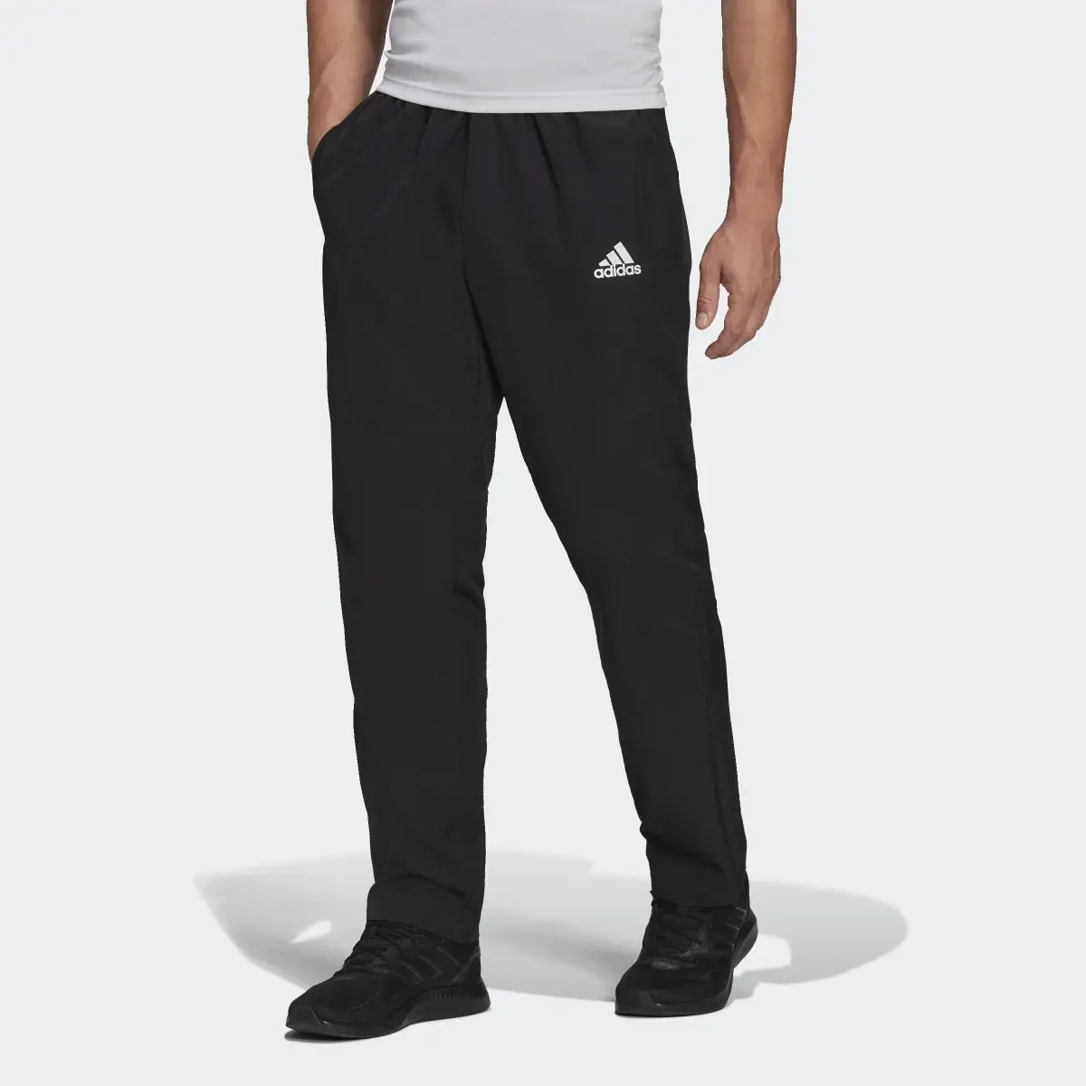 Adidas Pantaloni AEROREADY Designed to Move Sport. 1