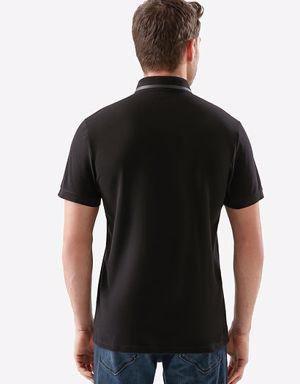Yaka Detaylı Siyah Polo Tişört