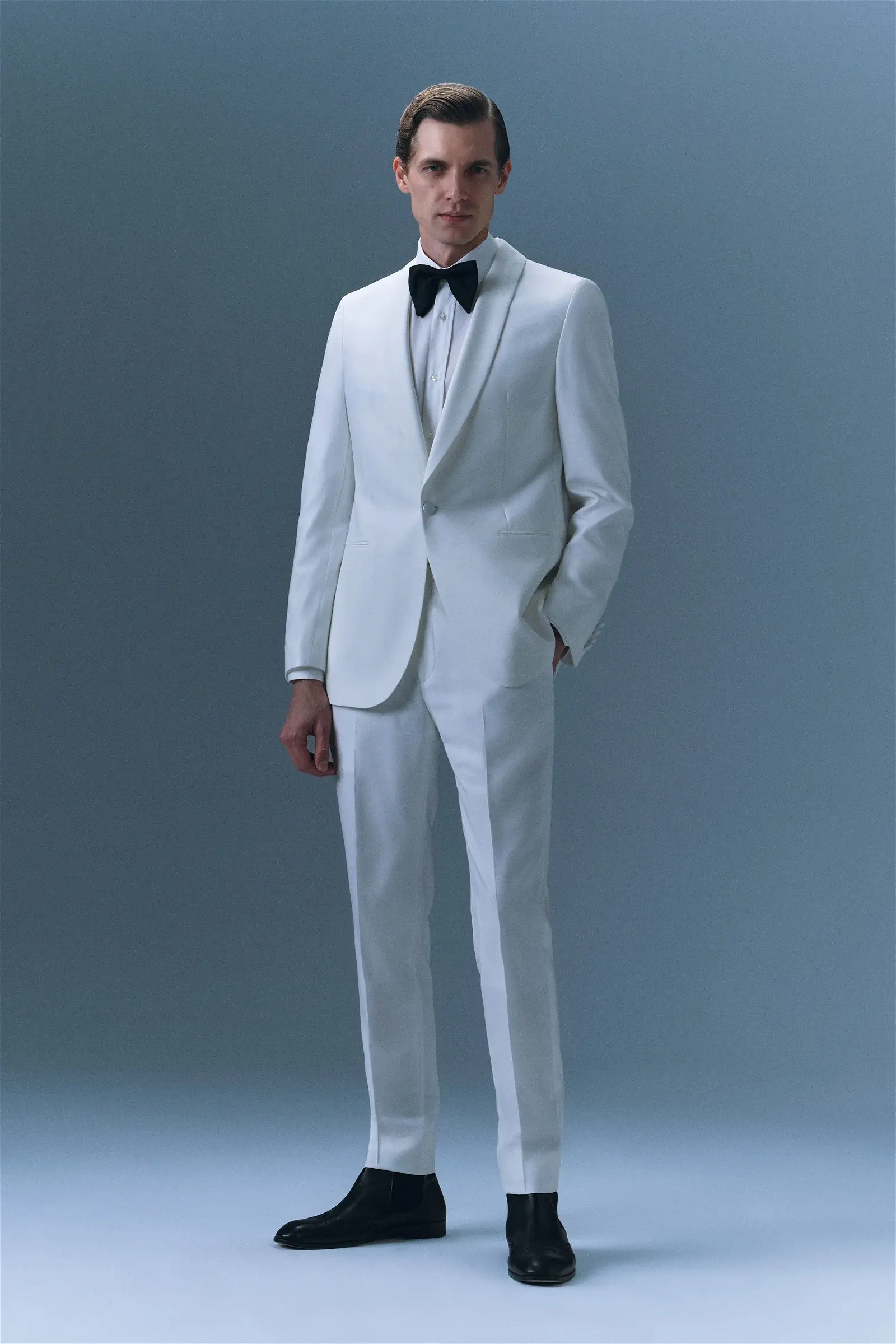 Damat Tween Tween Slim Fit Beyaz Şal Yaka Damatlık & Smokin Takim. 1 Damat Tween Tween Slim Fit Beyaz Şal Yaka Damatlık & Smokin Takim. 1