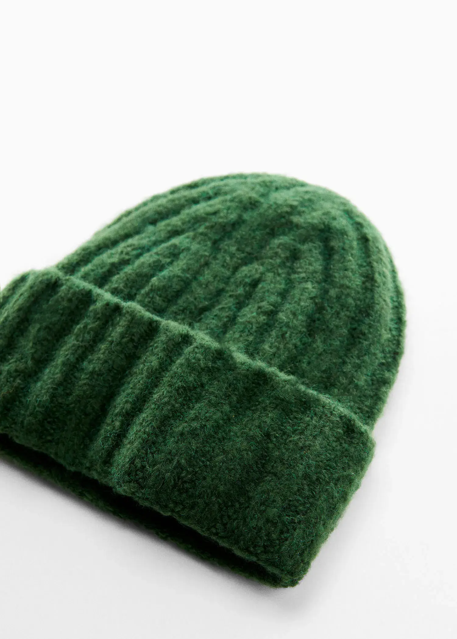 Mango Gerippte Beanie-Mütze. 2