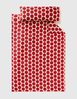 single duvet cover set in white with red polka dots