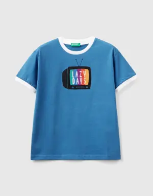 t-shirt with television print