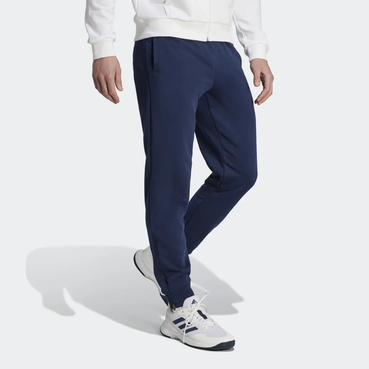 Adidas Pantaloni da tennis Club Teamwear Graphic. 3