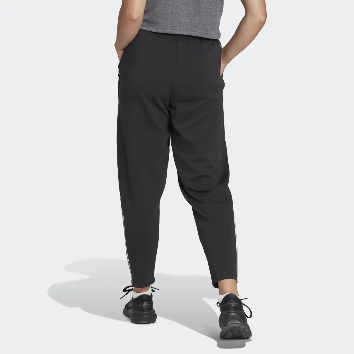 Adidas Pantalon d'entraînement en coton coupe standard Train Essentials. 2