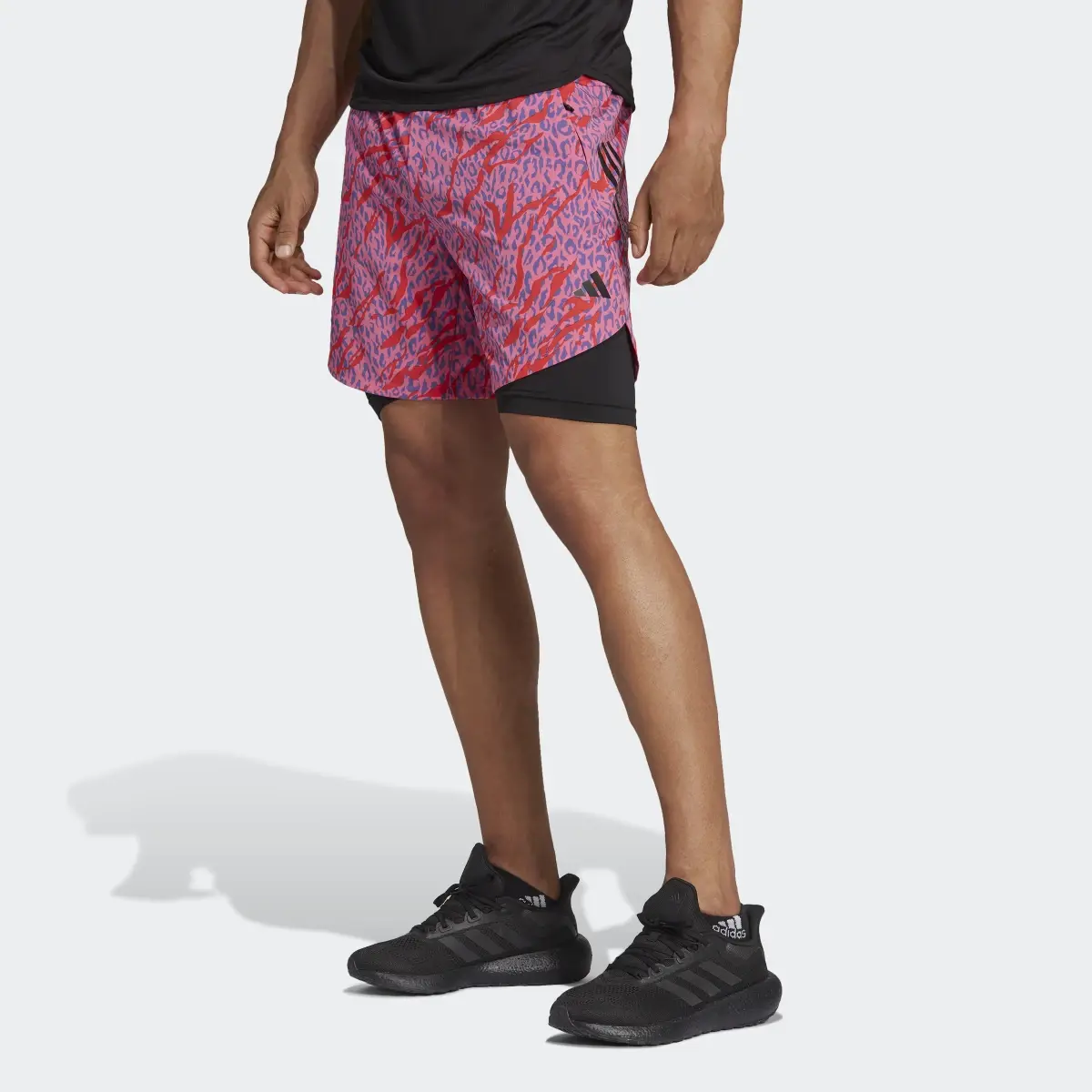 Adidas Shorts HIIT Estampado Animal Curados por Cody Rigsby. 1