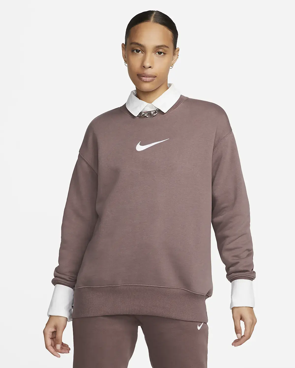 Nike Sportswear Phoenix Fleece. 1