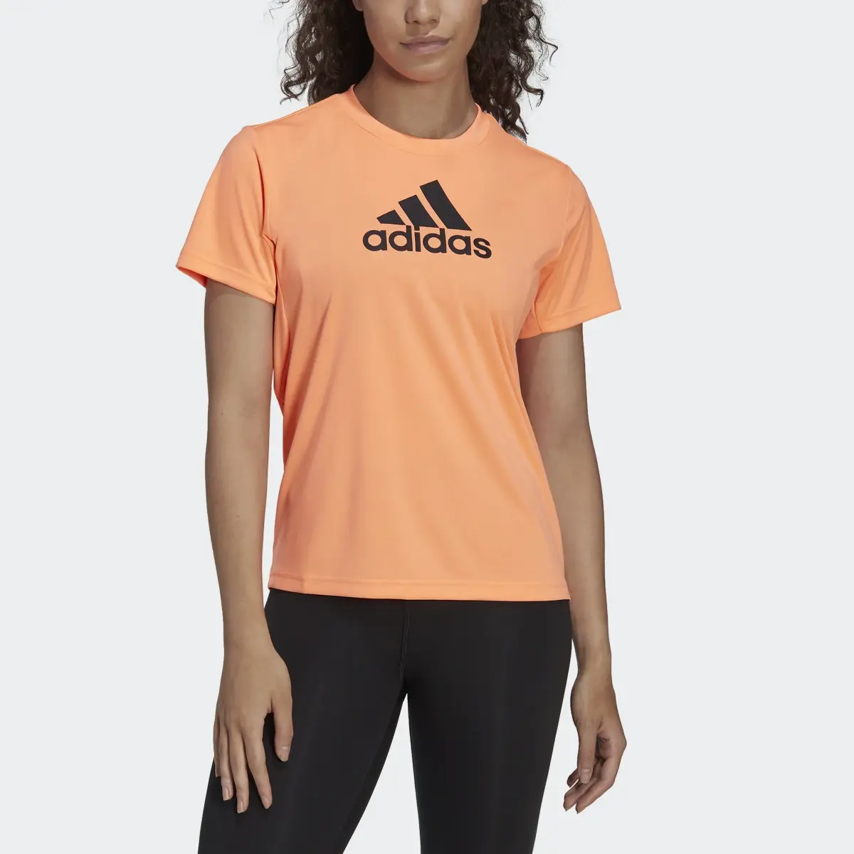 Adidas Playera Primeblue Designed 2 Move Logo Sport. 1