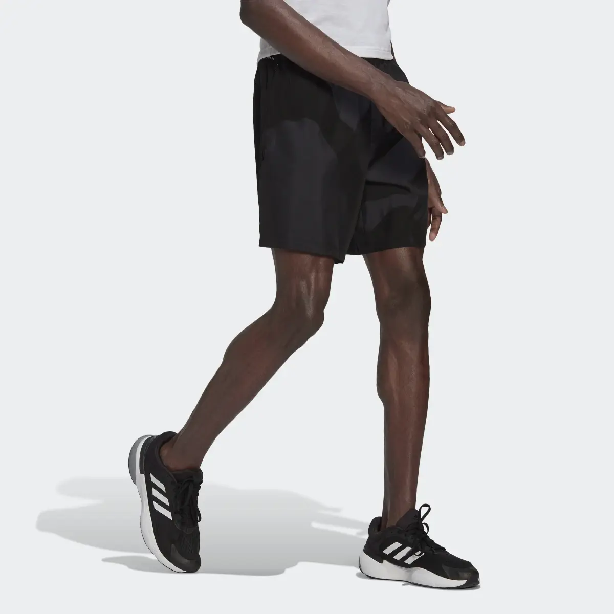 Adidas Shorts Logo Designed to Move. 3