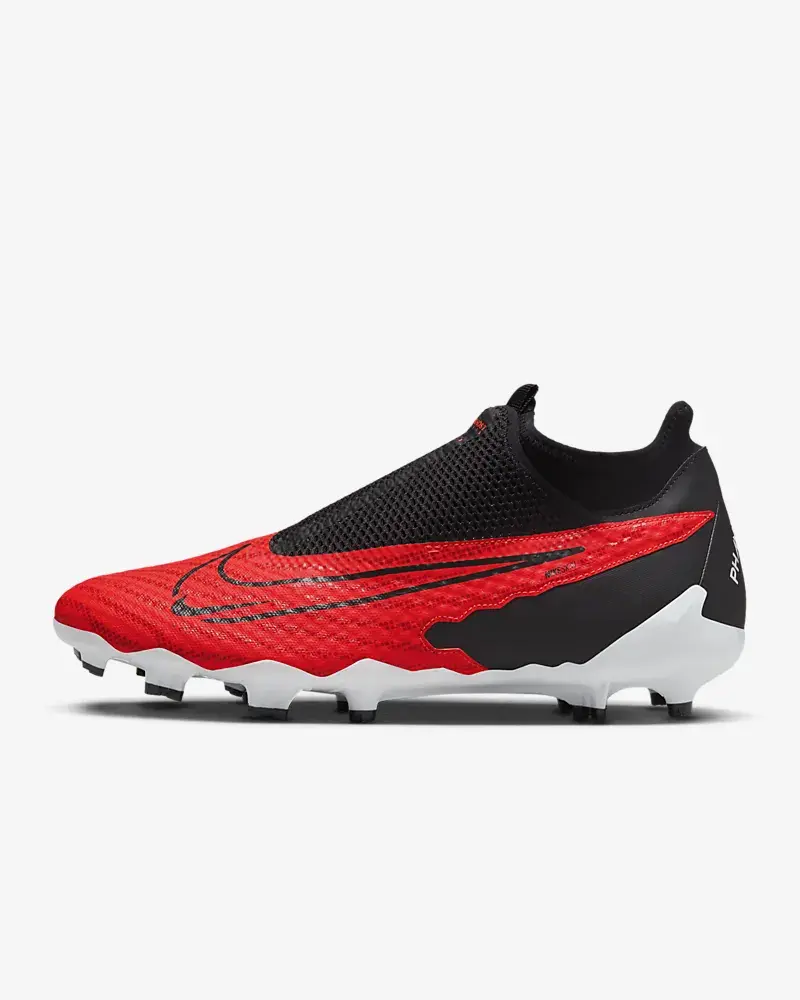 Nike Phantom GX Academy. 1