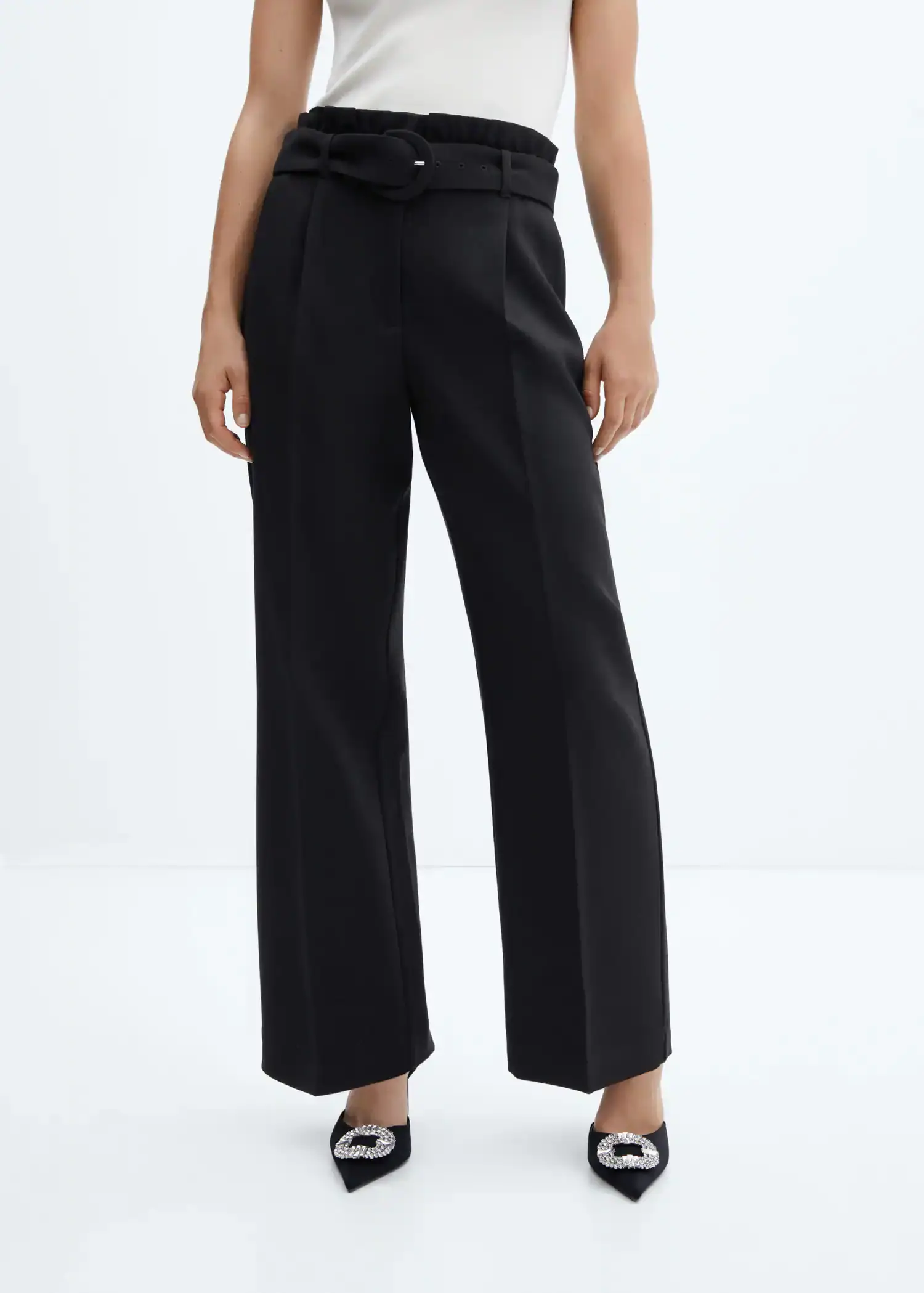 Mango Paperbag trousers with belt. 1