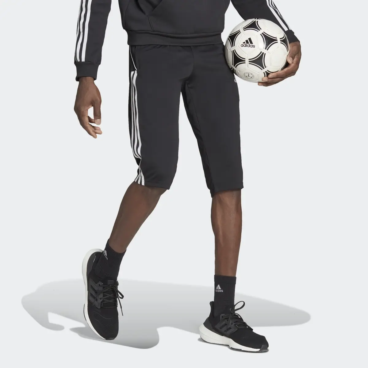 Adidas Tiro 23 League 3/4 Pants. 3