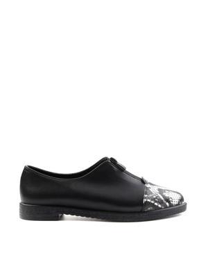 Siyah Beyaz Yılan Baskı Kadın Oxford Ayakkabı K01641160009