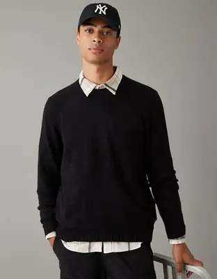 American Eagle Crewneck Sweater. 1