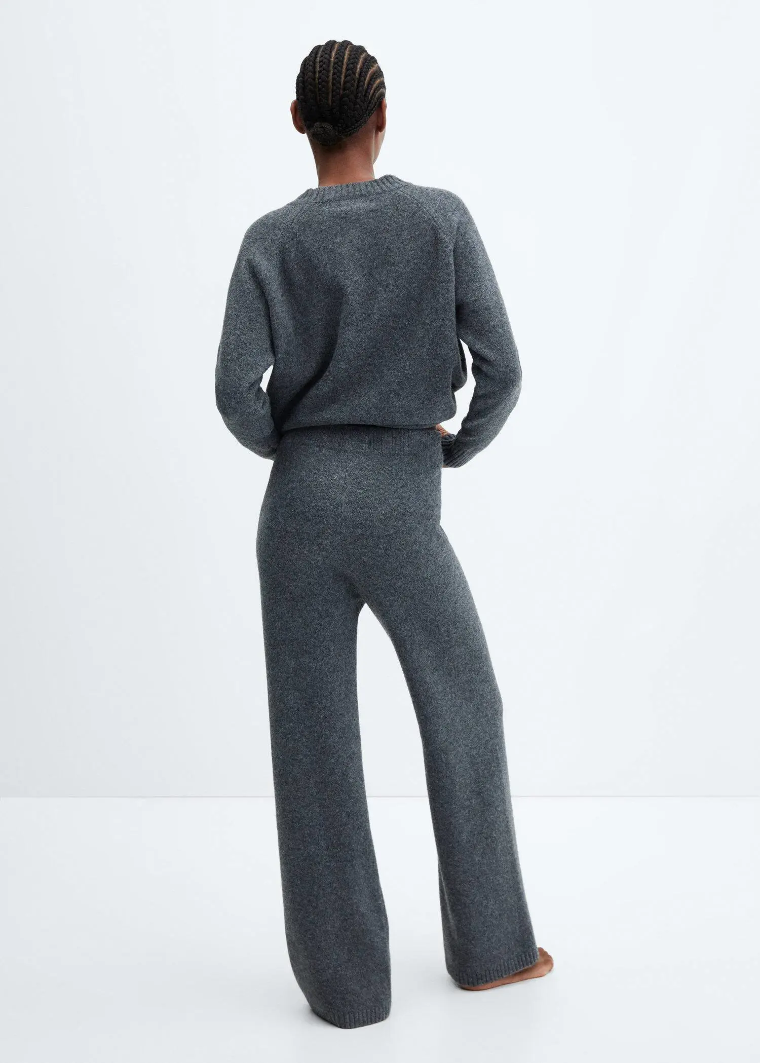 Mango Straight knitted trousers. 3