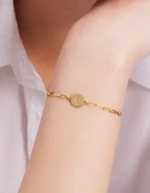 A Initial Chain Bracelet