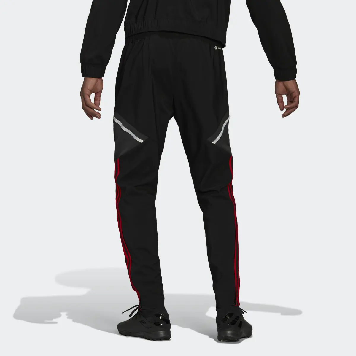 Adidas Manchester United Presentation Pants. 2