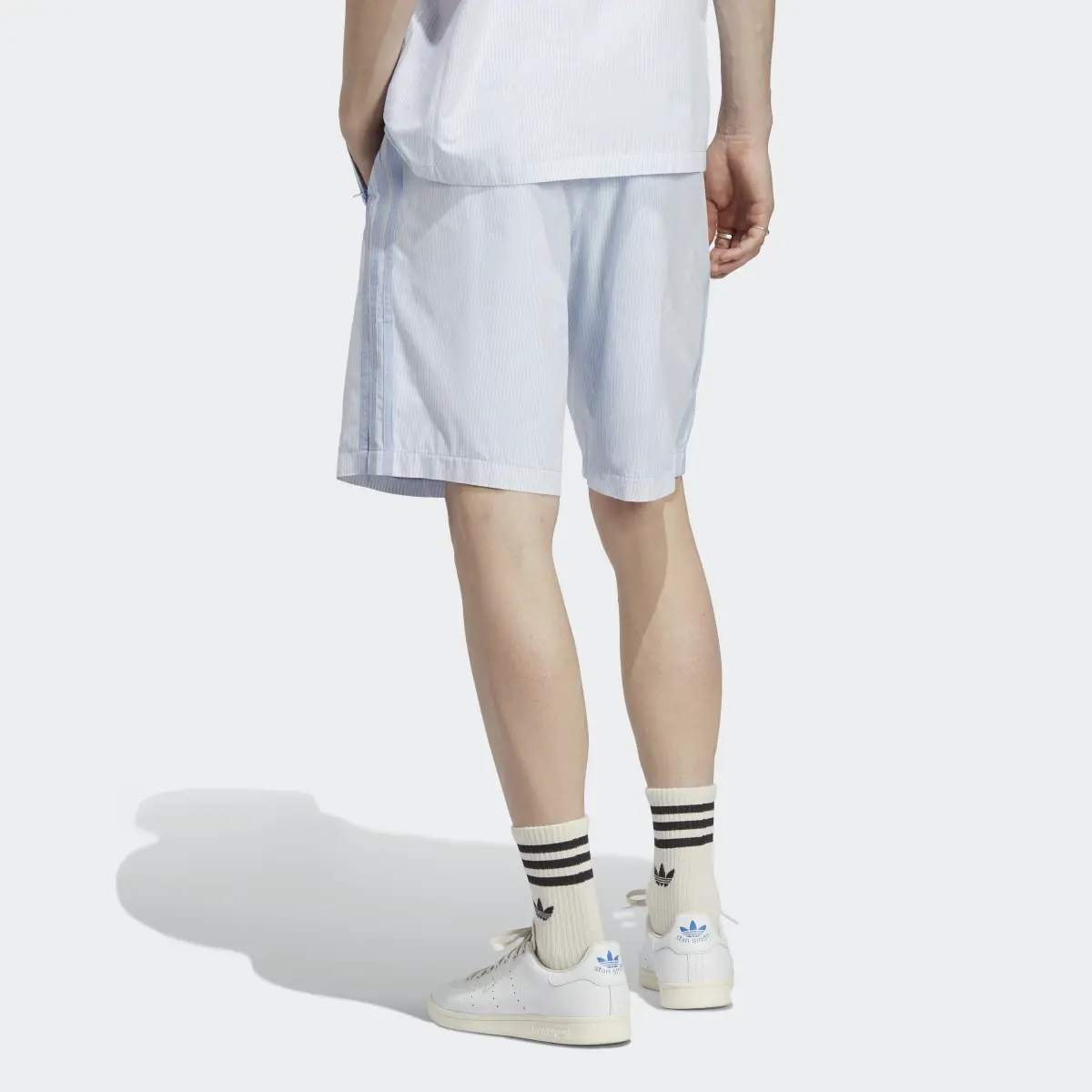 Adidas Premium Essentials Shorts. 2