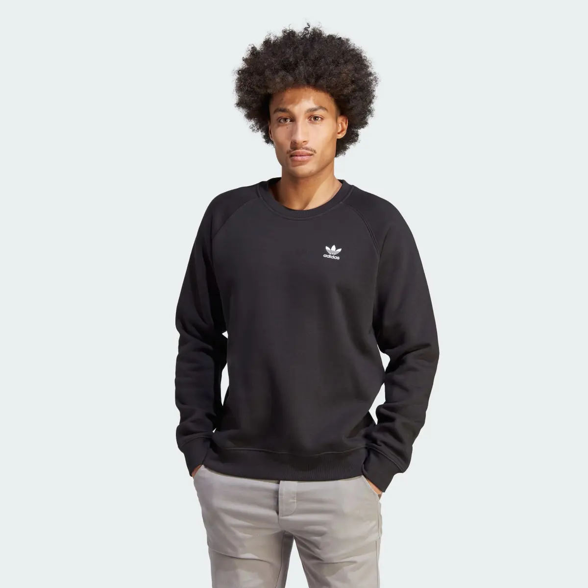 Adidas Trefoil Essentials Crewneck. 2