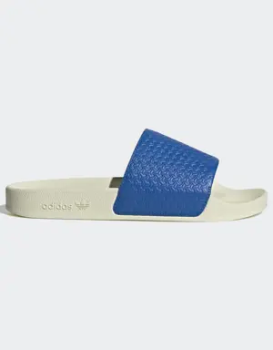 Adidas Claquette Adilette. 2 Adidas Claquette Adilette. 2