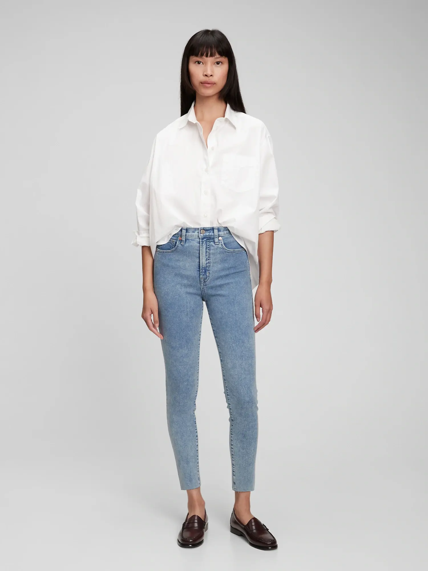 Gap Sky High Rise True Skinny Jeans with Washwell blue. 1