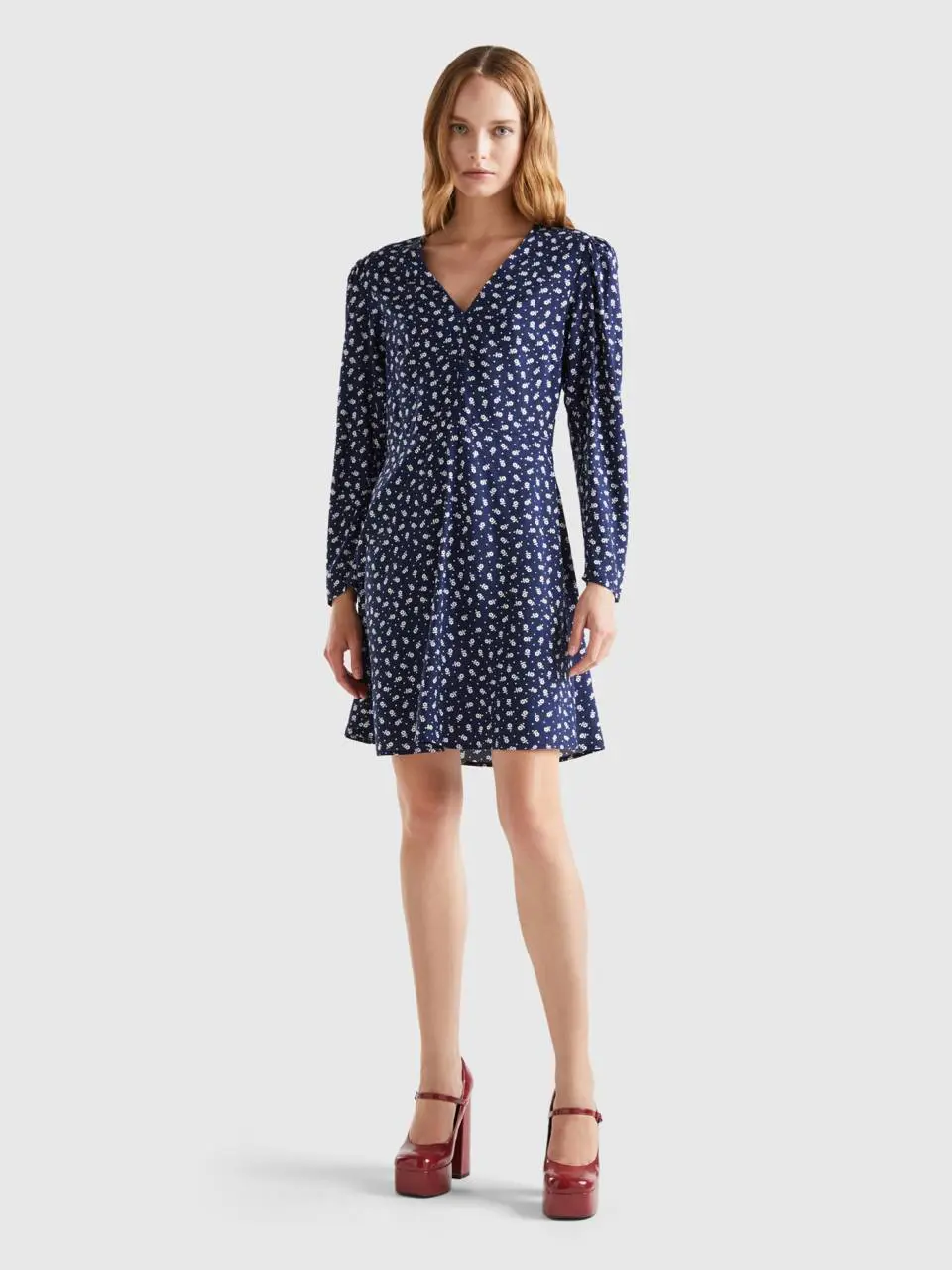 Benetton patterned dress in sustainable viscose. 1