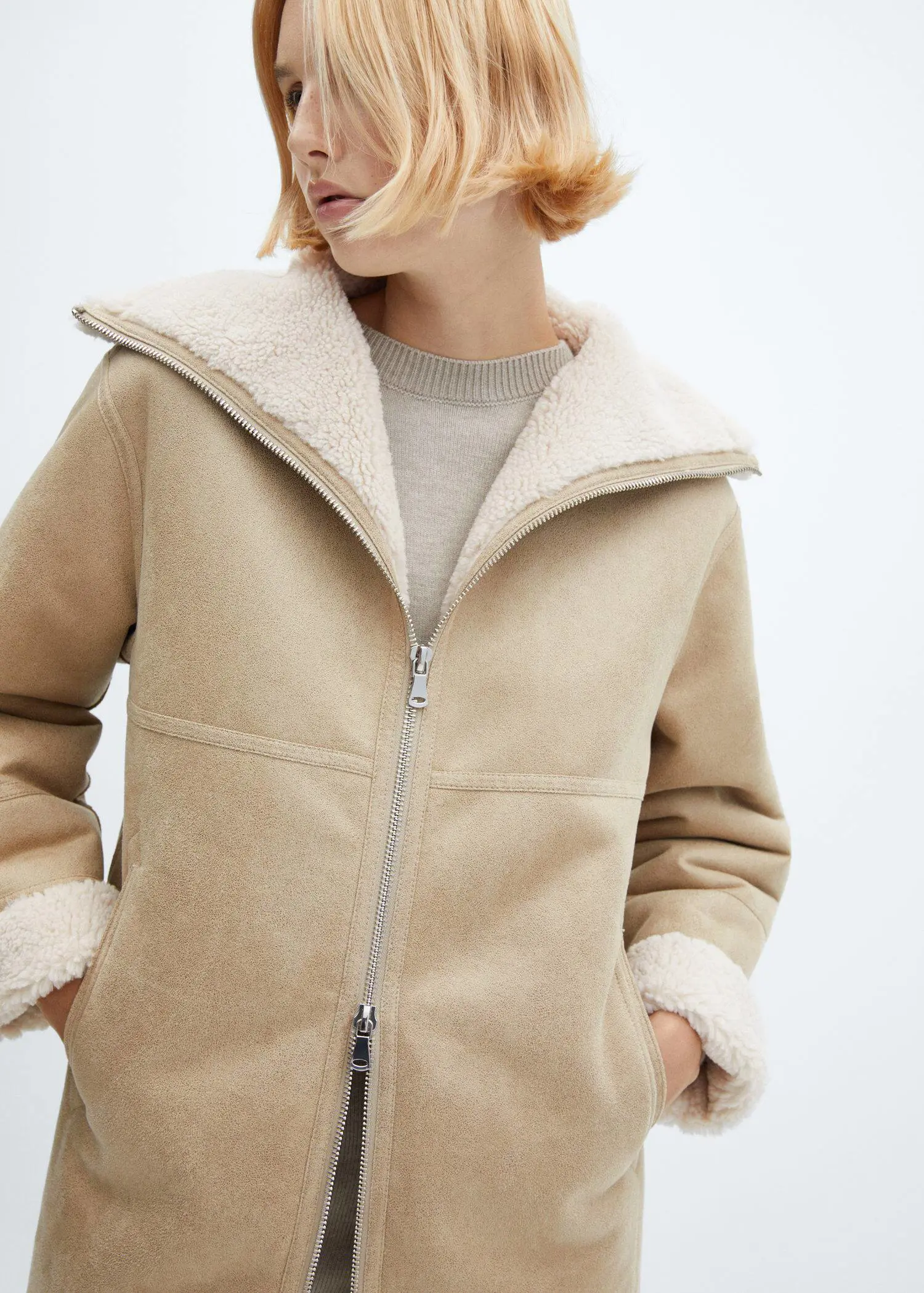 Mango Shearling-lined coat with zip. 2