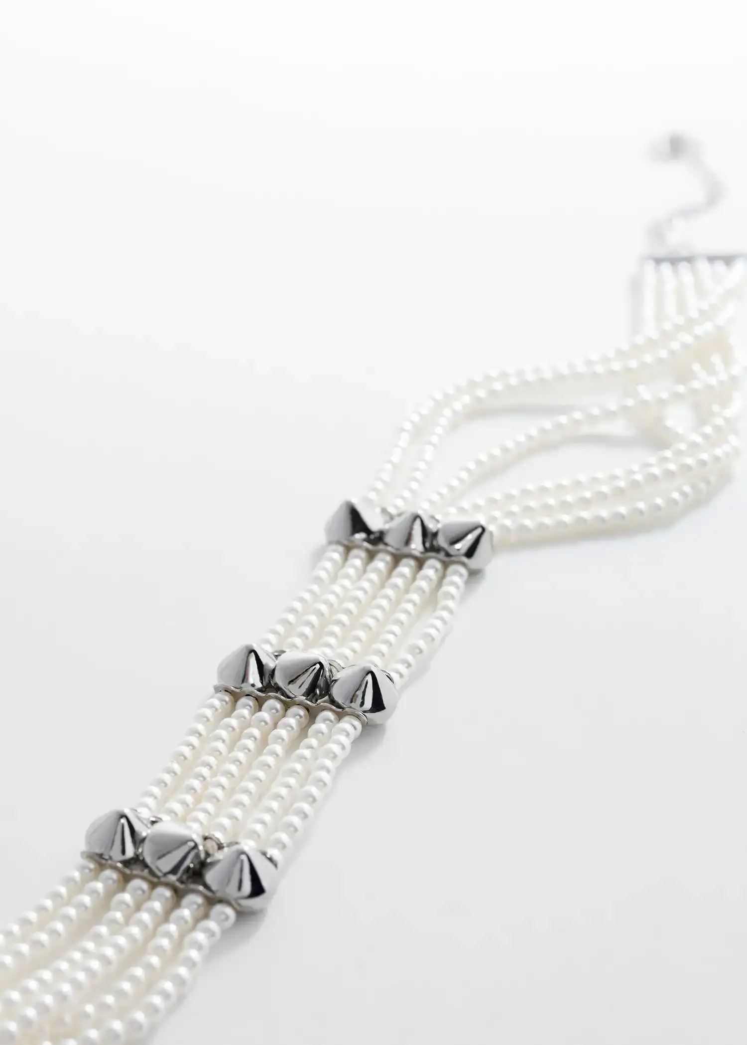 Mango Pearl choker necklace. 2