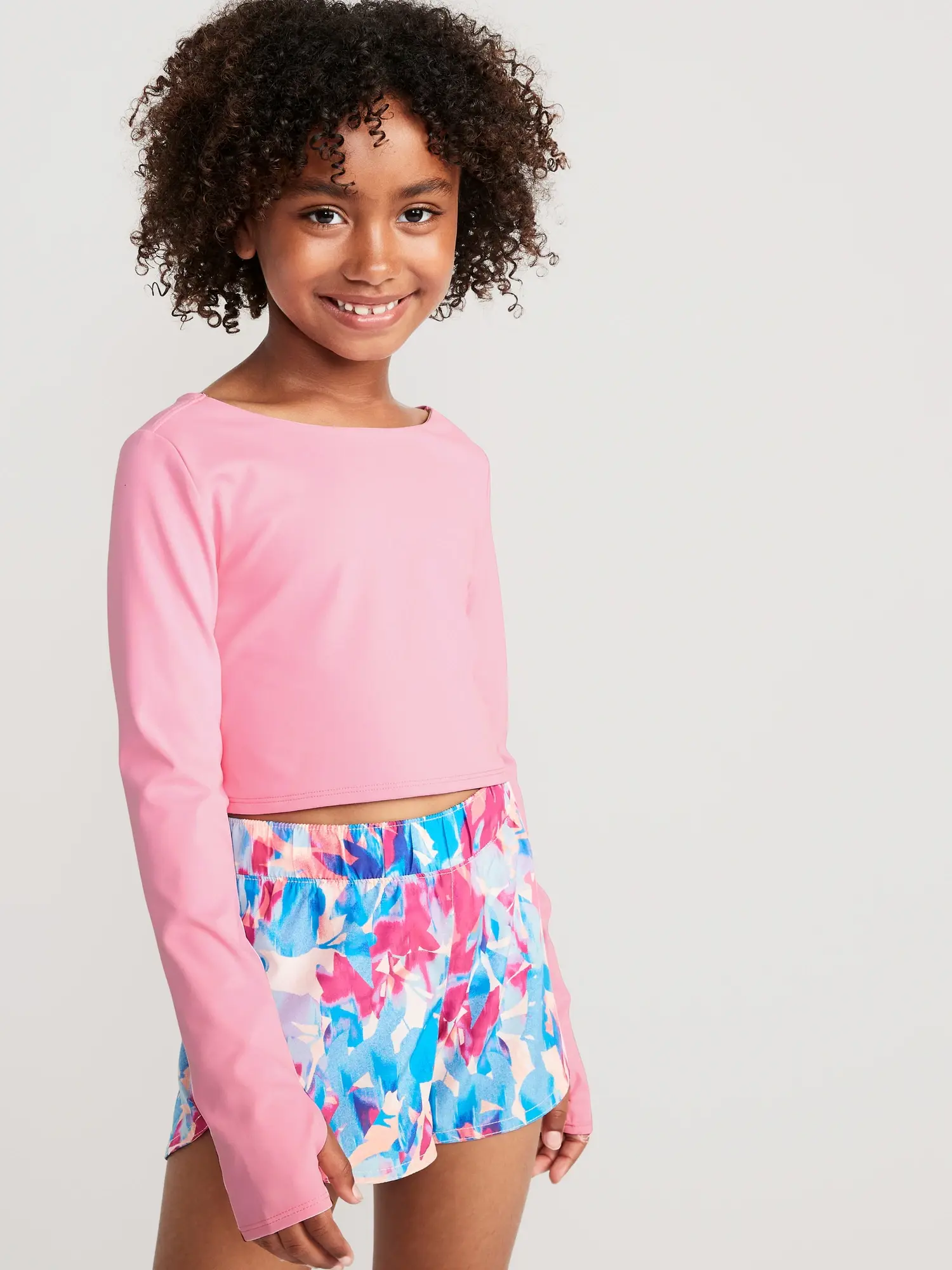 Old Navy PowerSoft Cropped Twist-Back Performance Top for Girls pink. 1