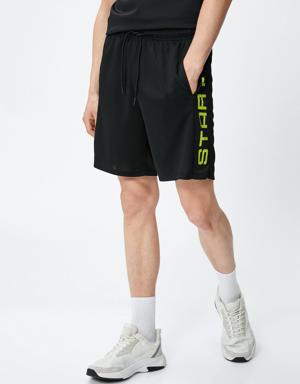 Koton Spor Şort Slogan Baskılı Beli Bağcıklı Cepli. 3
