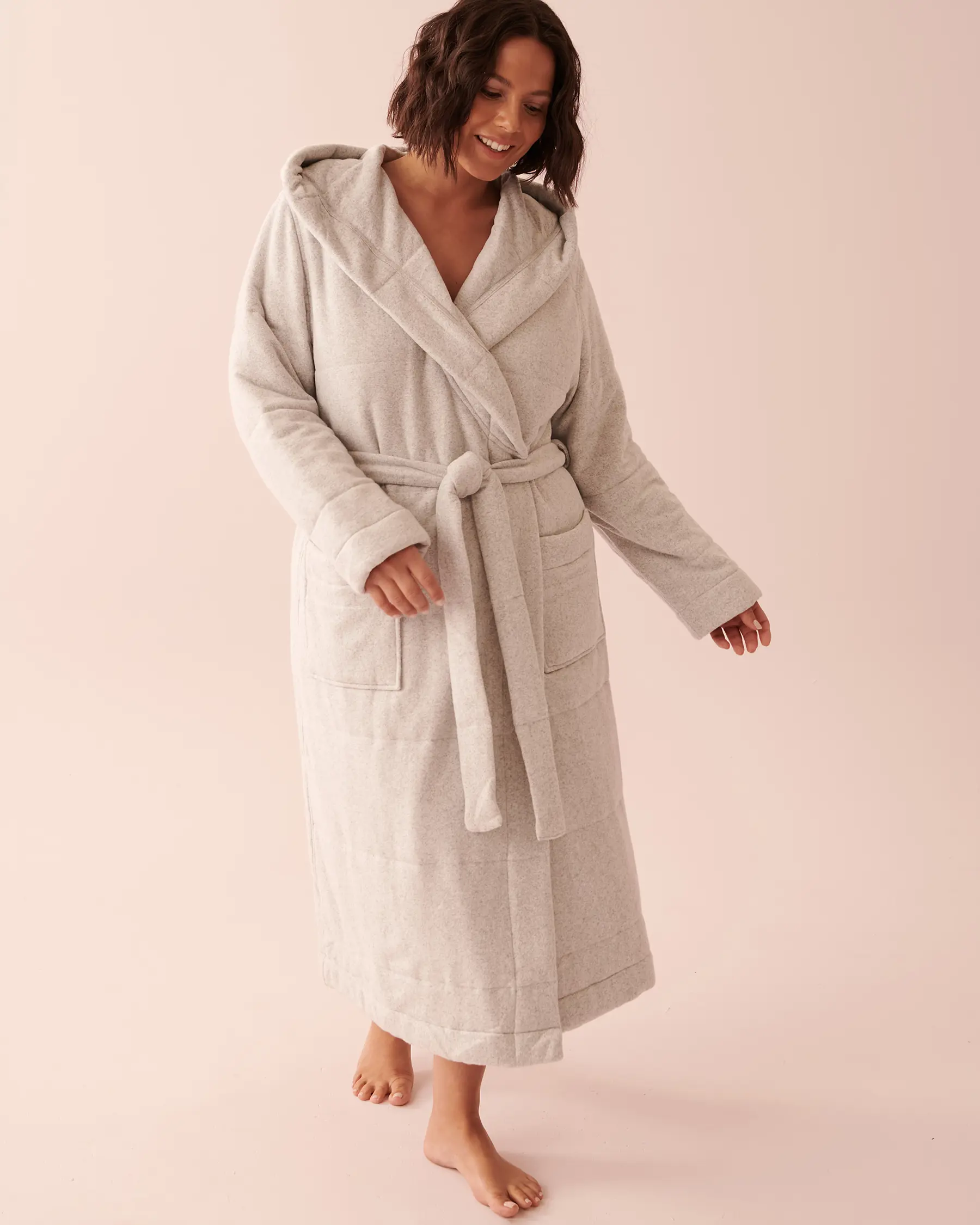 La Vie en Rose Soft Knit Quilted Hooded Robe. 3