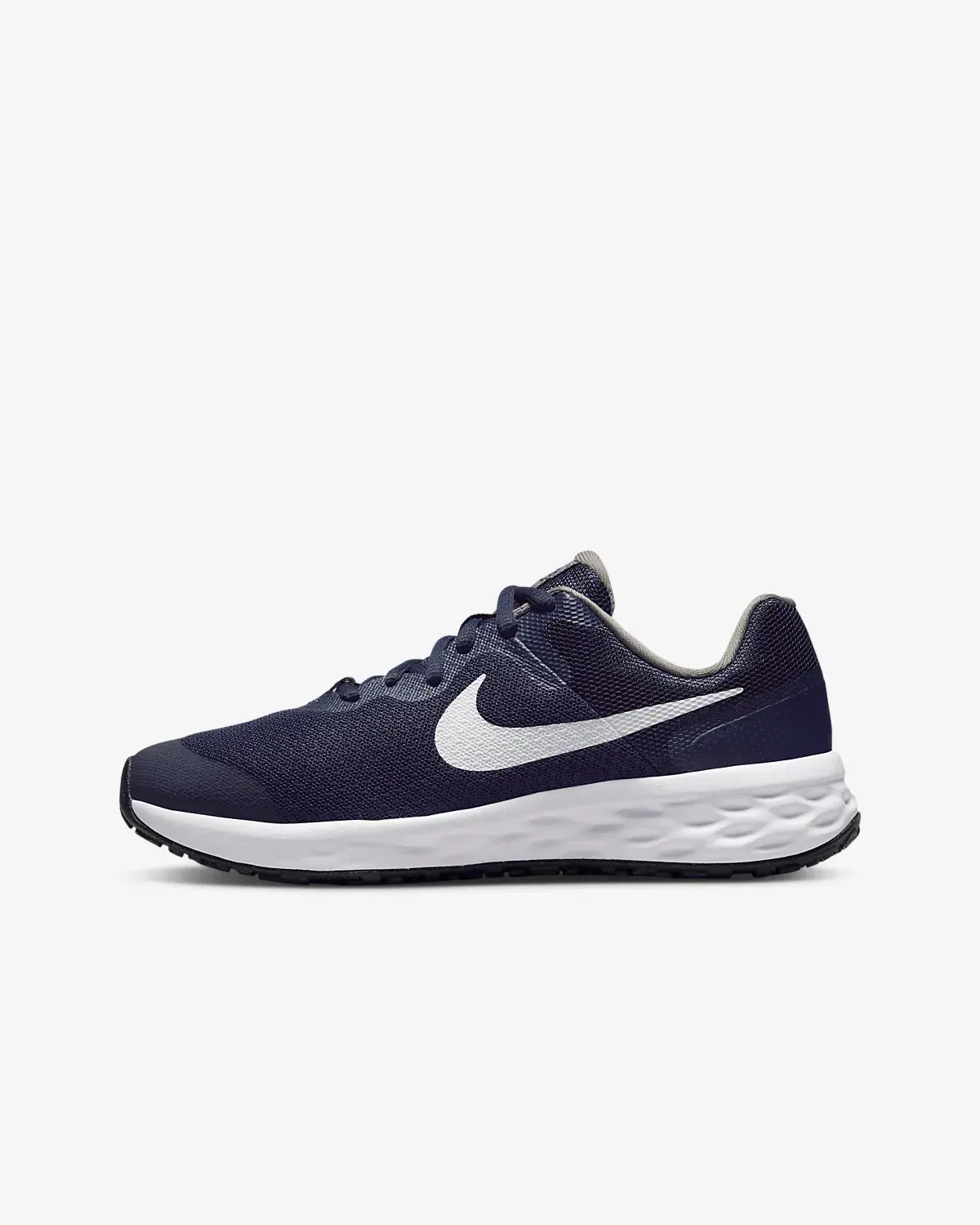 Nike Revolution 6. 1