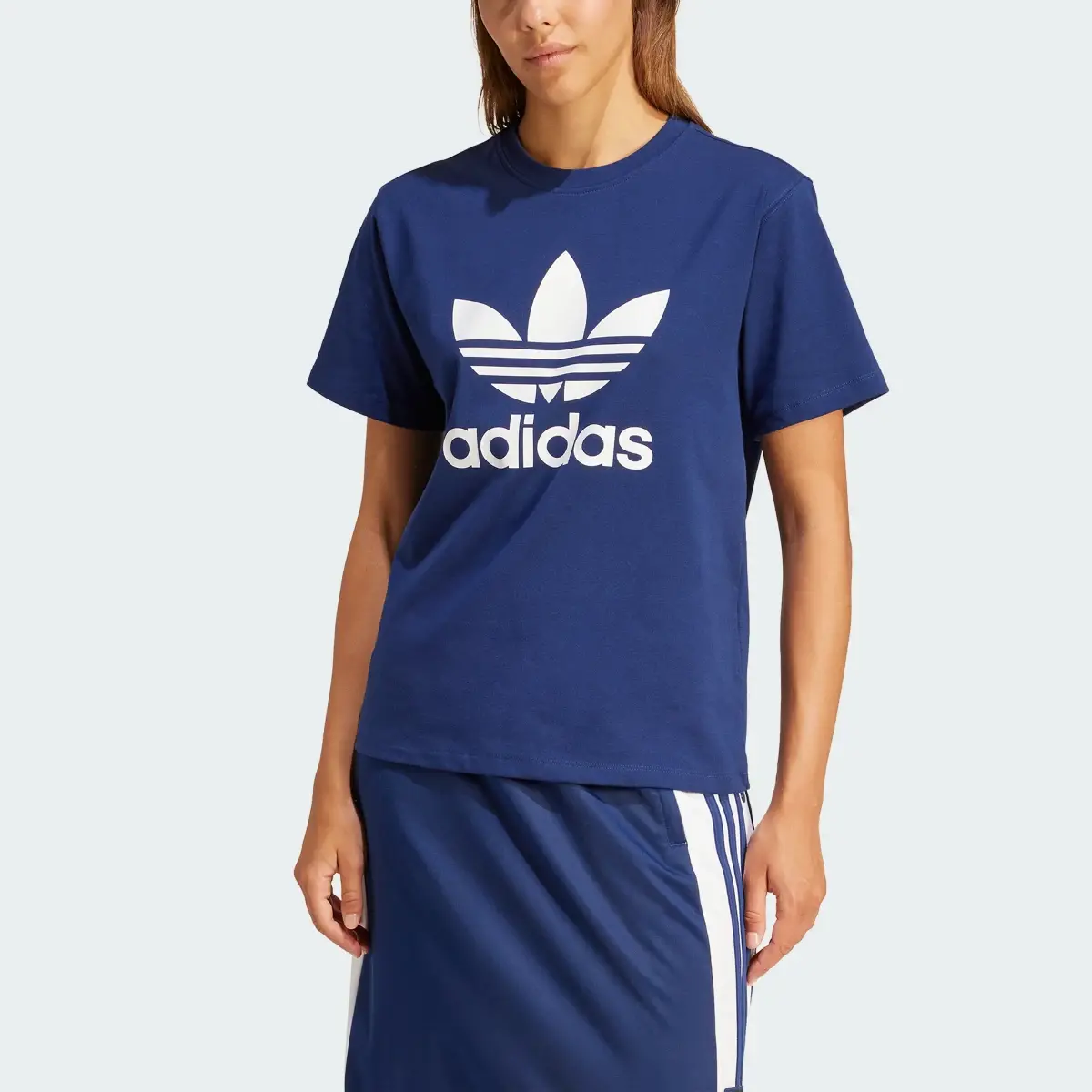 Adidas Playera Trifolio Regular. 1