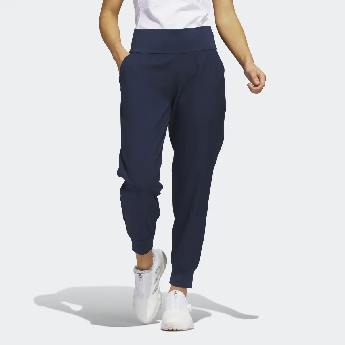 Adidas Pantalón Essentials Jogger. 1