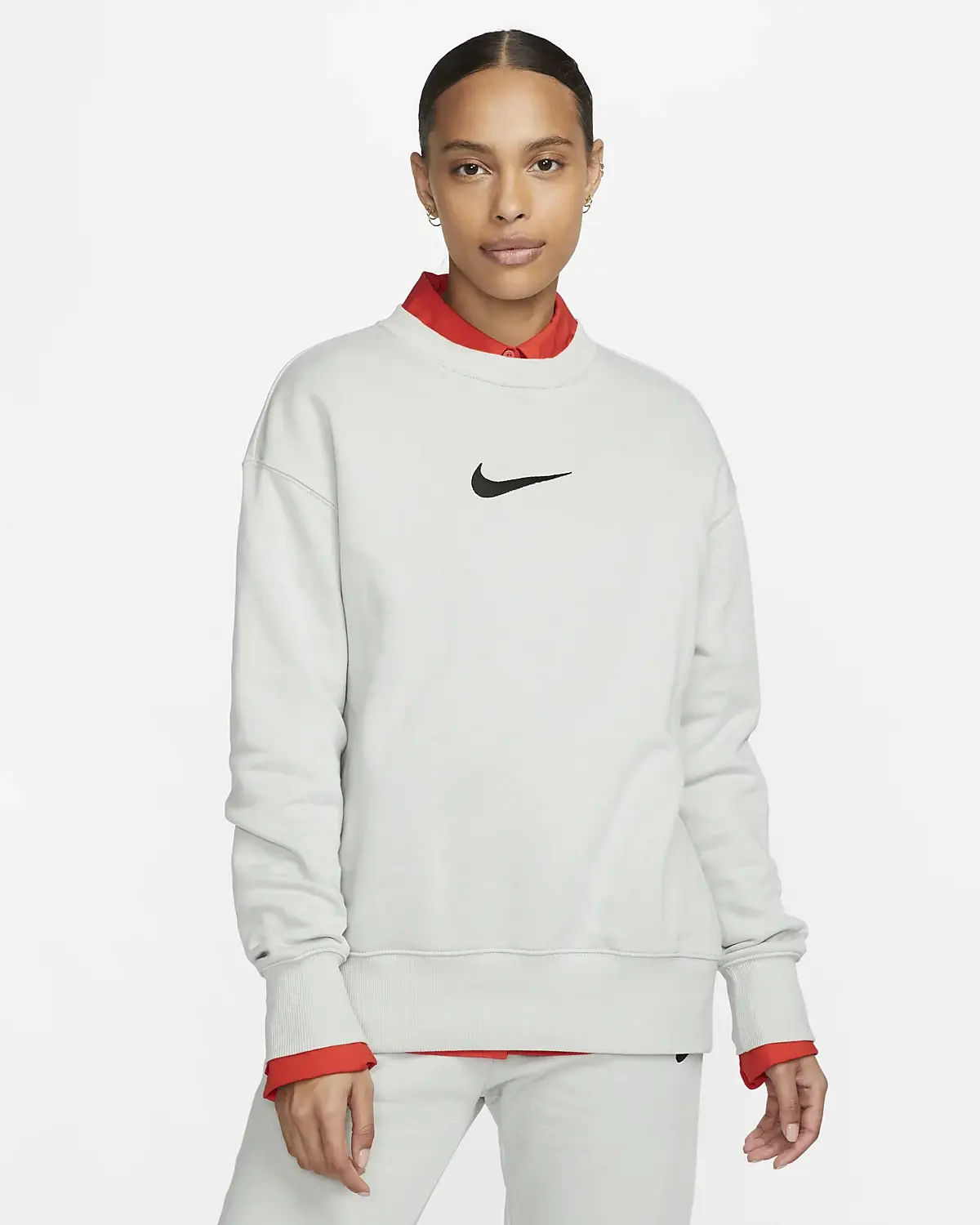 Nike Sportswear Phoenix Fleece. 1