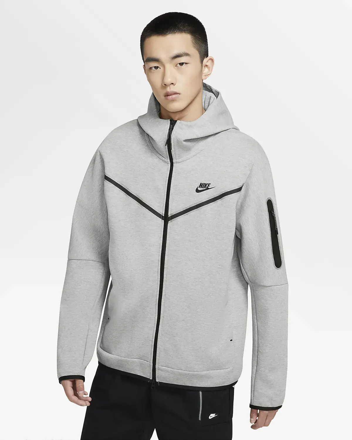 Nike Sportswear Tech Fleece. 1