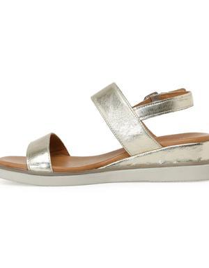 Nine West SEJU2 3FX Altın Kadın Dolgu Topuk Sandalet. 3 Nine West SEJU2 3FX Altın Kadın Dolgu Topuk Sandalet. 3